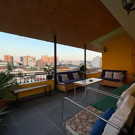 Cozy Big With Balcony Appartement Tirana